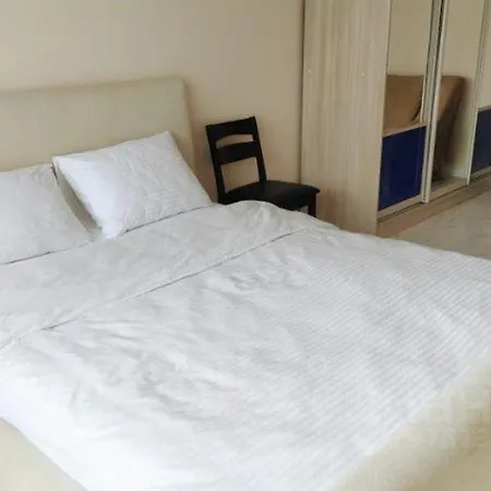Noc W Poznaniu, Parking 8,2 Guest house