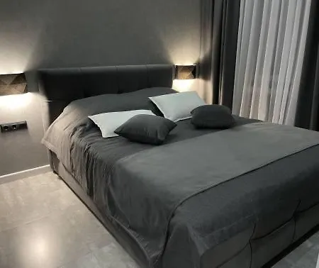 بيت ضيافة Noc W Poznaniu, Parking 8,2